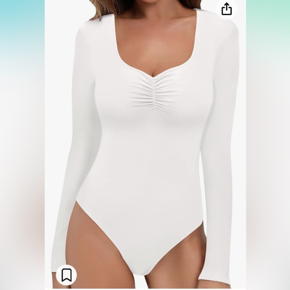 NWT  Long Sleeve Bodysuit Plicated V Neck Sweetheart Neckline Going Out